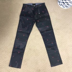 Brand New Men’s 10 Deep Camo Rose Pants